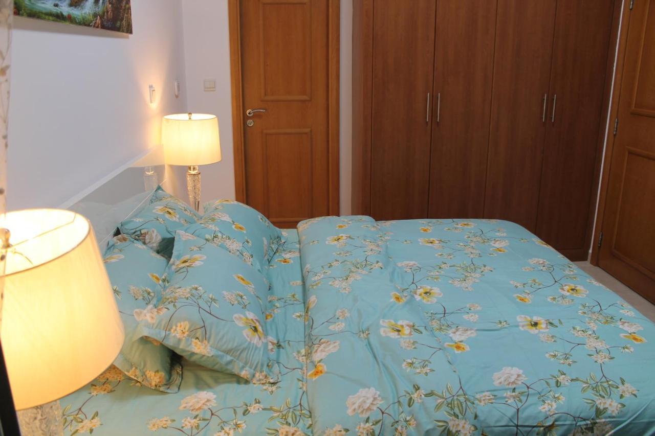 Newly Furnished One Bedroom Apartment Next To Metro & Beach In Marina Residence Дубай Екстериор снимка