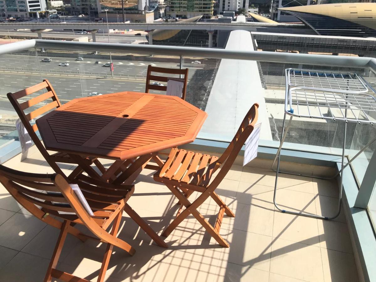 Newly Furnished One Bedroom Apartment Next To Metro & Beach In Marina Residence Дубай Екстериор снимка